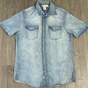 H&M Divided Denim Jean Short Sleeve Button Up Shirt Sz. S